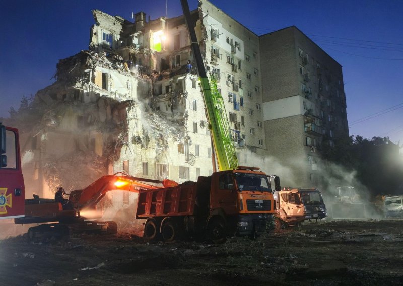 Osveta Rusa: Projektili pogodili Kijev, požari bukte diljem grada