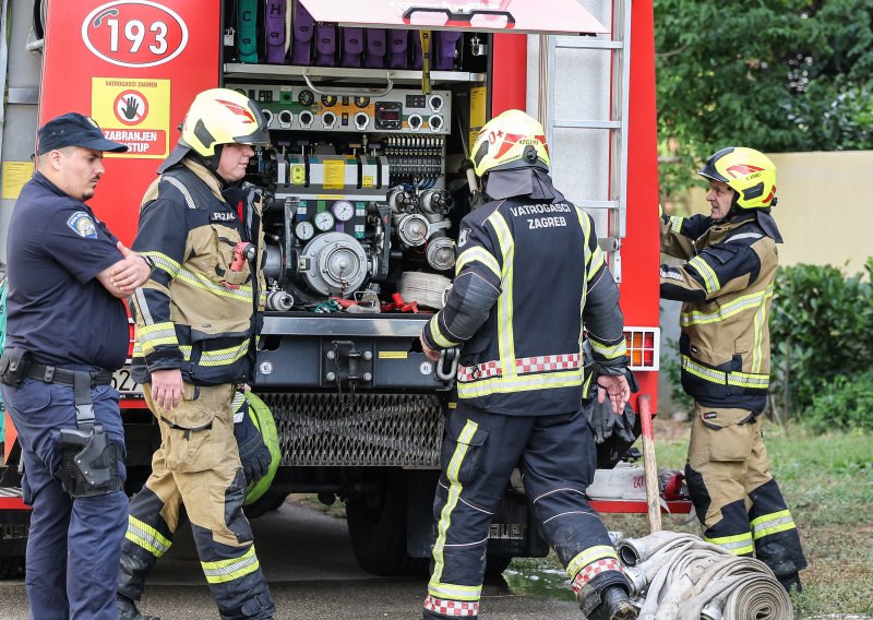 VIDEO Detalji tragedije na Borovju: Muškarac poginuo u požaru, sedmero evakuiranih