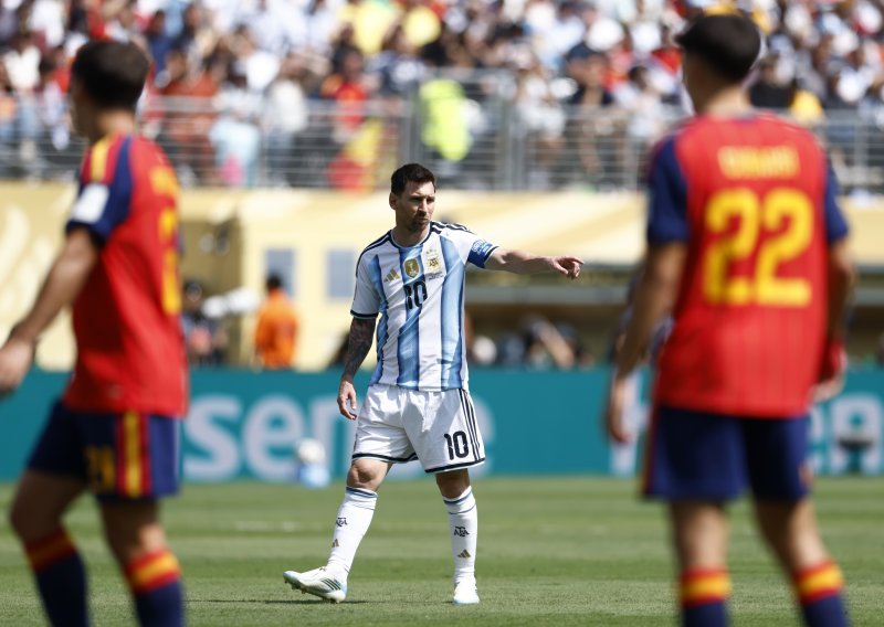 BBC-jeva legenda upozorila Španjolsku na ono što je Messi napravio Engleskoj: ‘Tada oživi’