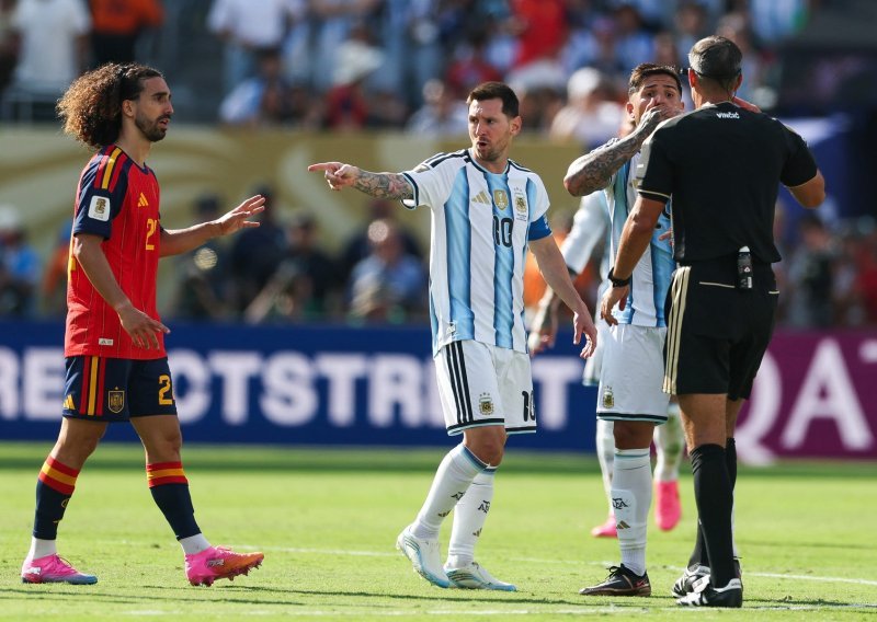 Messi zbog jednog poteza na udaru u Španjolskoj: 'To se ne radi, nije korektno'
