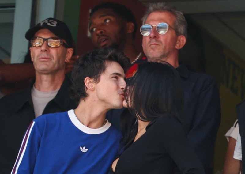 Dok su drugi gledali nogomet, oni se ljubili: Timothée Chalamet i Kylie Jenner ukrali show na finalu SP-a