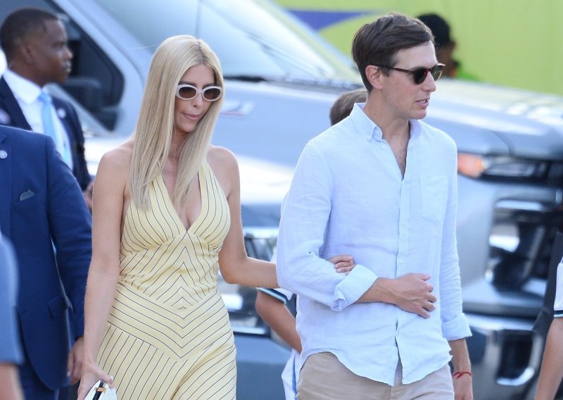 U najpoželjnijoj nijansi: Ivanka Trump očarala u haljini koja savršeno ističe preplanuli ten