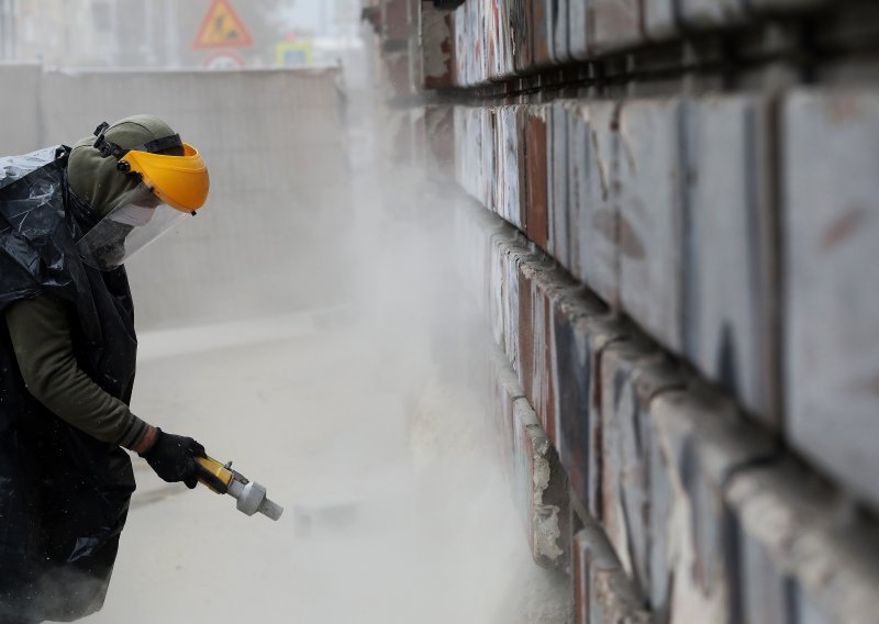 Pogledajte kako se uklanjaju grafiti u Zagrebu i što se radi da se ponovno ne bi šaralo