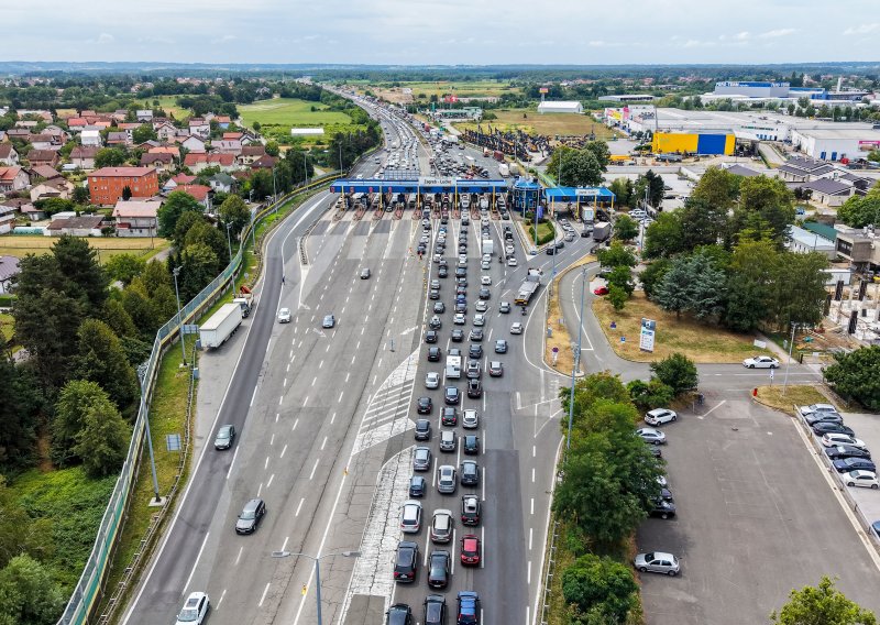 Gust promet prema Jadranu: Prema Lučkom se stvorila kolona od osam kilometara