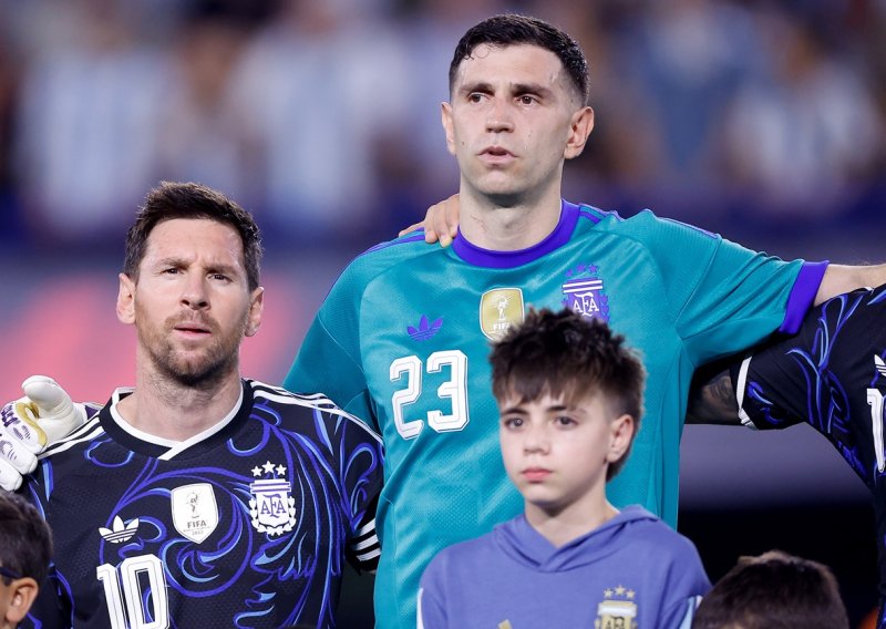 Leo Messi i Emiliano Martinez ovim su žestokim govorom htjeli 'probuditi' suigrače...