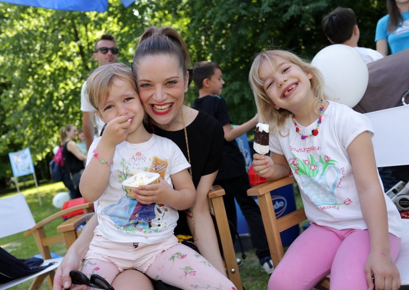 Ana Stunić povela nećakinje na SladoleDan