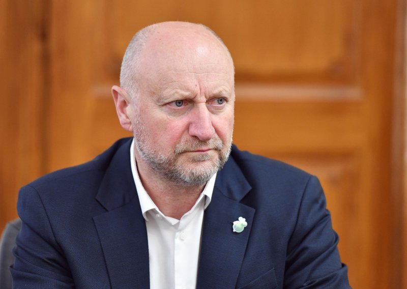 Nastavak Afere solari, ukinuto pet lokacijskih dozvola