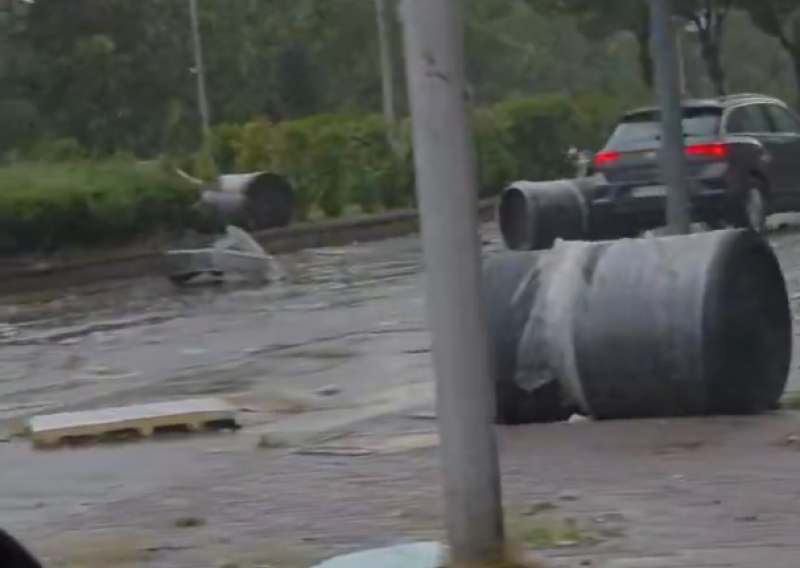 VIDEO Apokaliptične scene u Skoplju: Vjetar rušio sve pred sobom, ozlijeđeno 15 ljudi