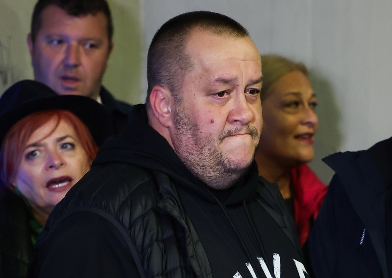 Dino Bešlić nakon teškog razdoblja posvetio dirljivu objavu djeci: 'Vi ste moja sreća'