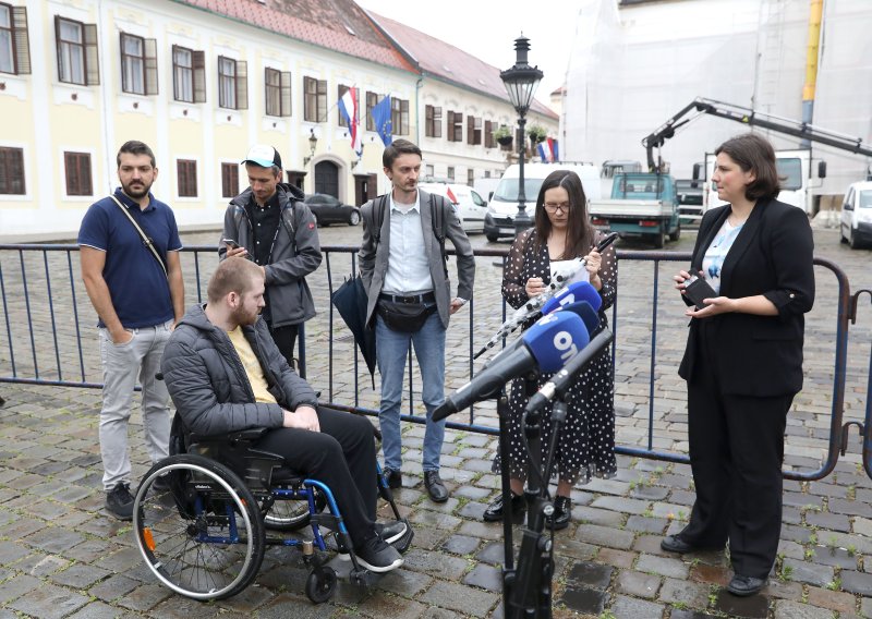 RIS: Pozdravljamo poteze Ministarstva rada za osobne asistente, ali očekujemo cjelovit plan razvoja