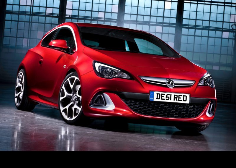 Nova Opel Astra OPC je melem za oči