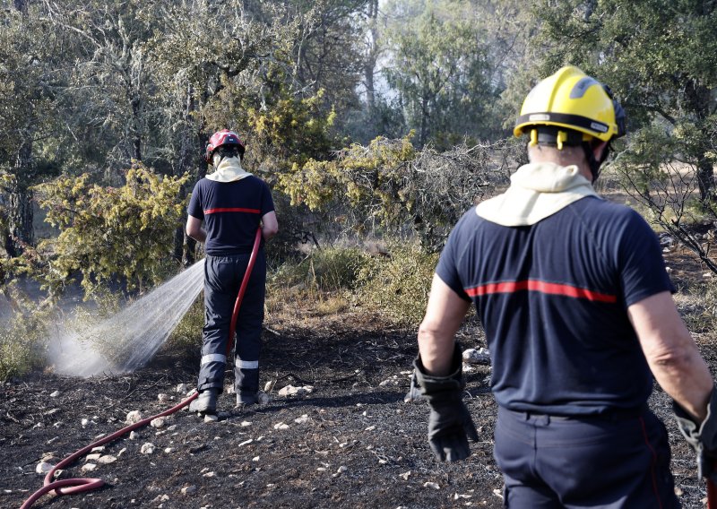 Teška noć na jugozapadu Francuske: Više od 10.000 ljudi evakuirano zbog širenja požara