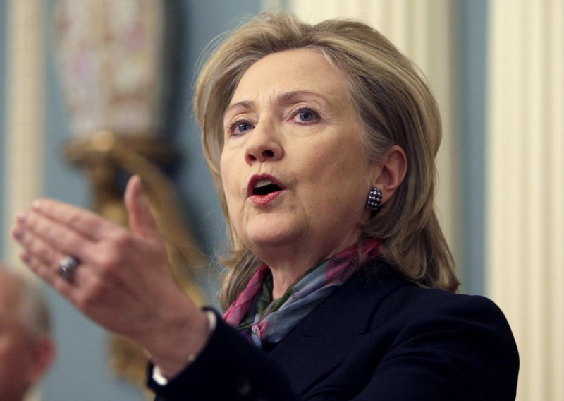 Clinton traži da Kina pritisne Iran