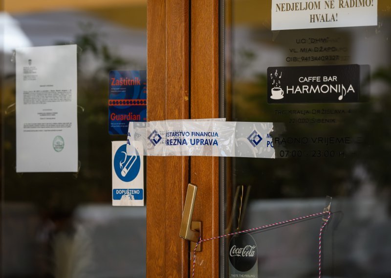 Porezna uprava se oglasila nakon zatvaranja dva kafića u Šibeniku, evo što poručuju