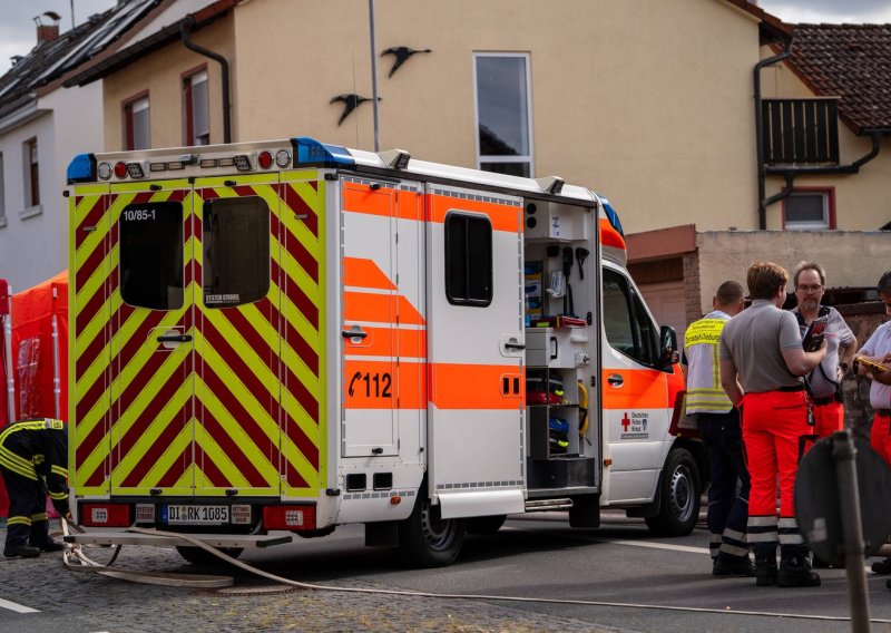Hrvat u Njemačkoj udario djelatnika hitne nogom u glavu, policija koristila suzavac