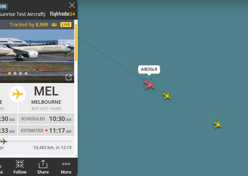 Zašto tisuće ljudi gledaju ovaj avion?