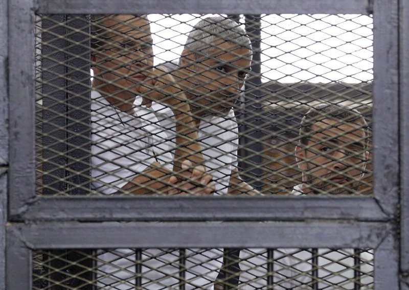 Novinari Al-Jazeere u Egiptu dobili 7 do 10 godina zatvora