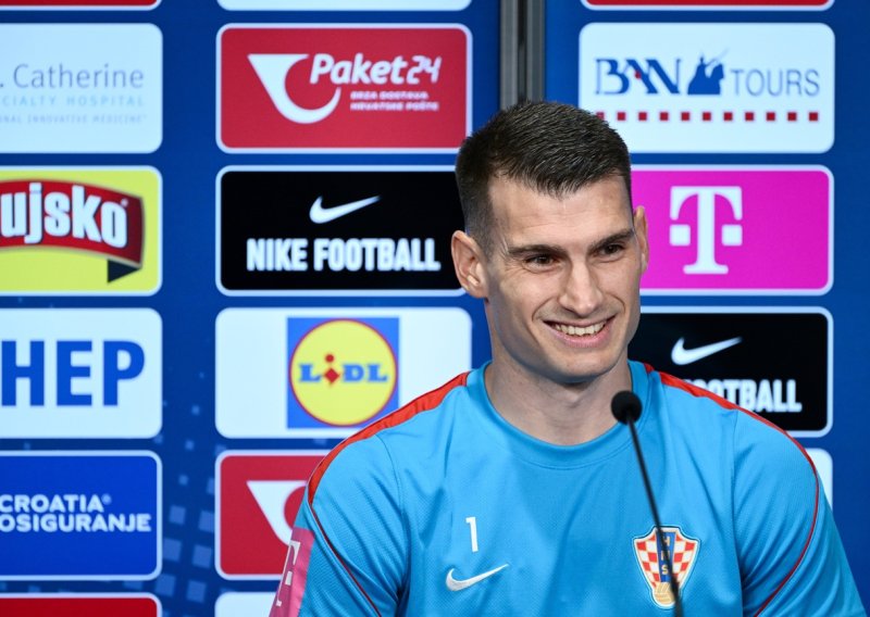 Fenerbahče prodao Livakovića? Evo što nam je Andy Bara odgovorio