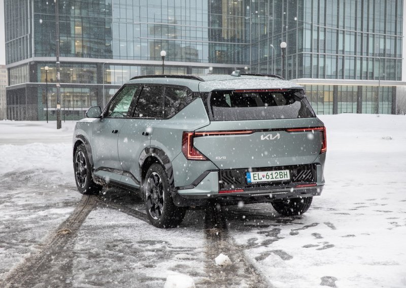 Velika novost za jedan od Hrvatima najdražih automobila: Popularni SUV dobio je električnog brata, evo što sve može