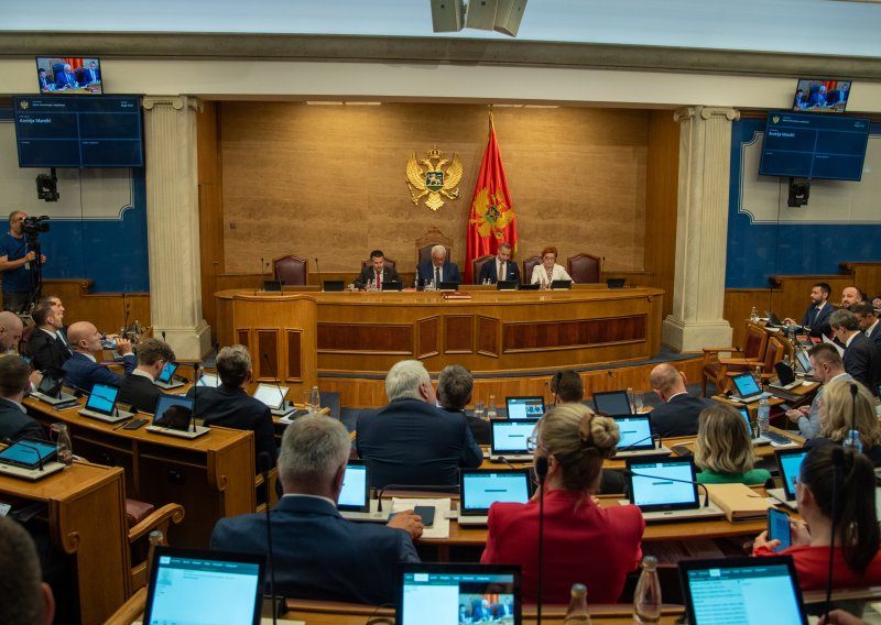 Iskorak u Crnoj Gori: Ženama osigurali dva dana 'menstrualnog dopusta'