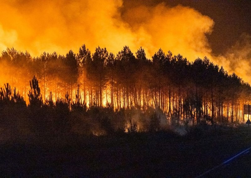 Požar kod Bordeauxa je pod kontrolom, ali stiže ono čega se svi boje