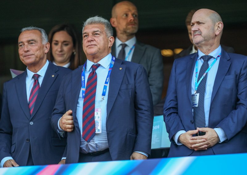 Drama u Barceloni: Laporta zbog problema sa srcem otkazao put u Englesku