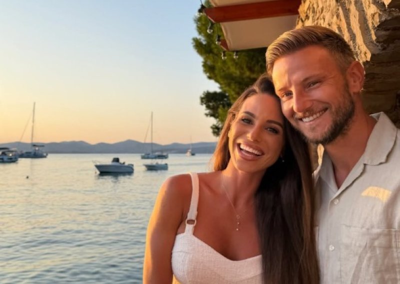 Zagrljeni uz more: Rakitić raznježio pratitelje posvetom supruzi Raquel