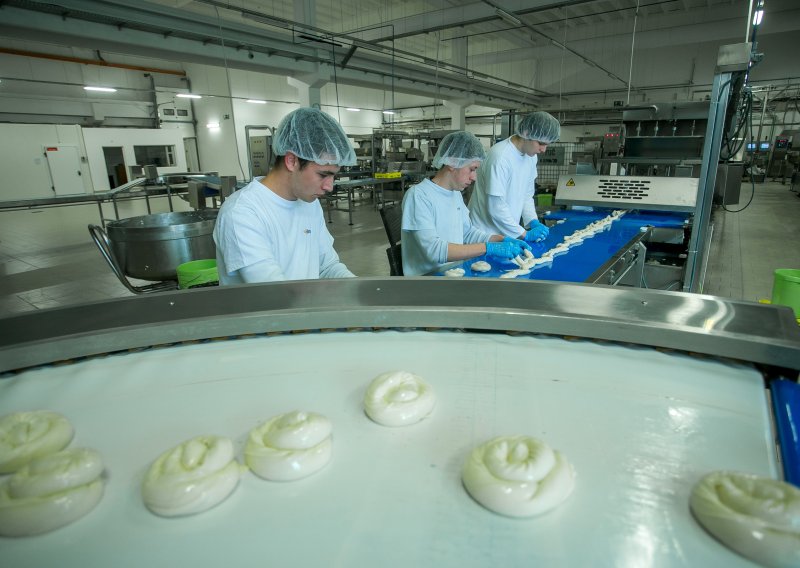 Burek nikad traženiji: Mlinar ulaže milijune u osječku tvornicu