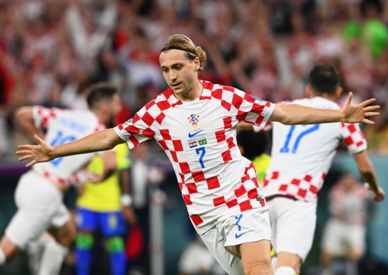 Lovro Majer se oglasio nakon potpisa za AEK i odmah oduševio navijače. Evo što je poručio