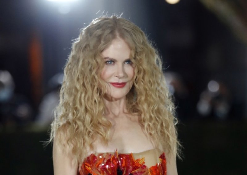 Nicole Kidman uživala s kćerima na krstarenju, a njezine prirodne kovrče oduševile obožavatelje