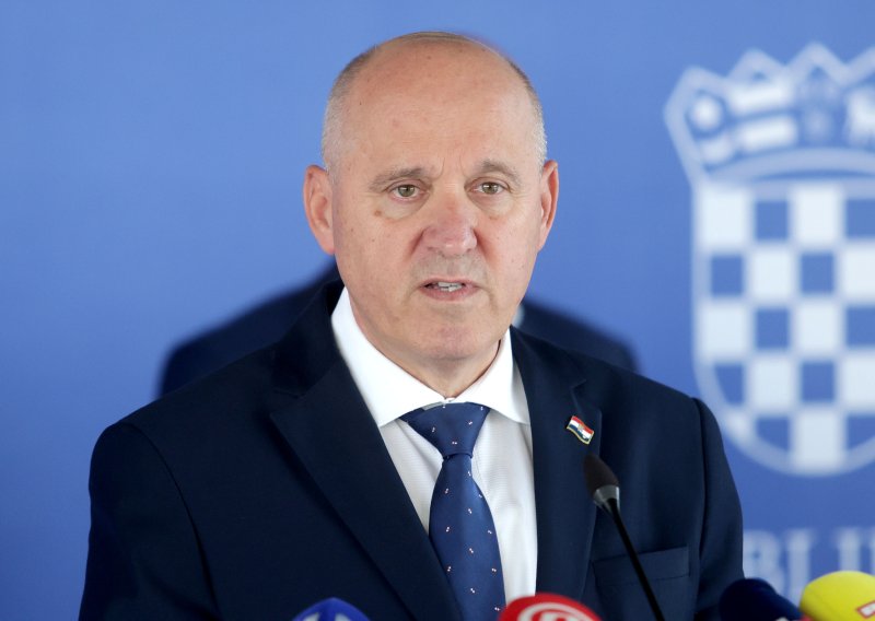 Bačić otkrio je li znao za Kerumovu bespravnu gradnju: 'Tog rješenja nema'