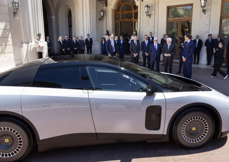Mnogi su ismijavali novi Ferrari, a sada se dogodilo ono što nitko nije očekivao