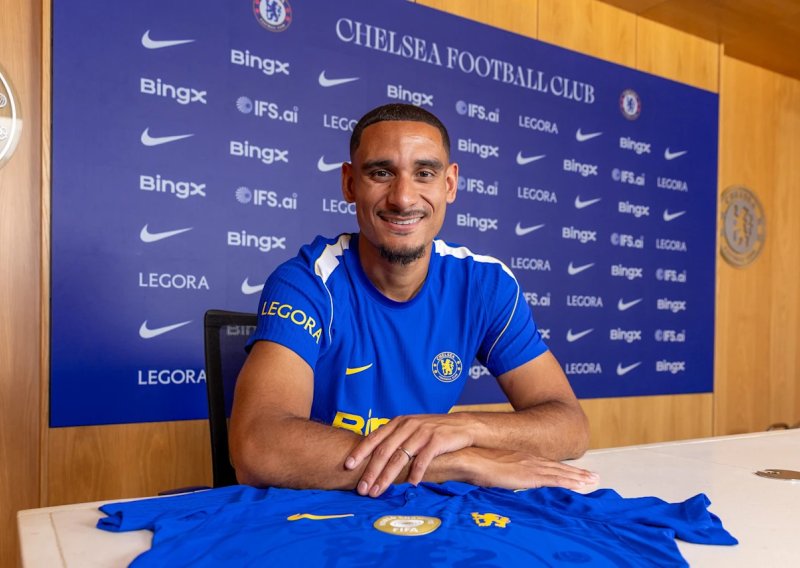 Chelsea službeno predstavio najskupljeg braniča u svojoj povijesti