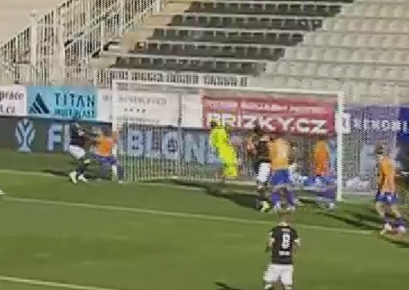 Kakav peh: Pogledajte nevjerojatan autogol kojim je Varaždin ispustio prednost