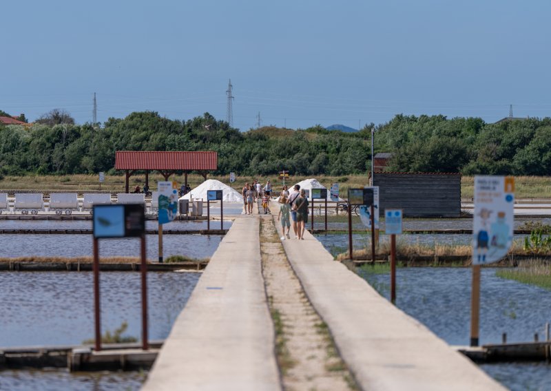 Visoke vrućine, u solani Nin trljaju ruke: Očekuju rekordne prihode,  turistima daju da rade