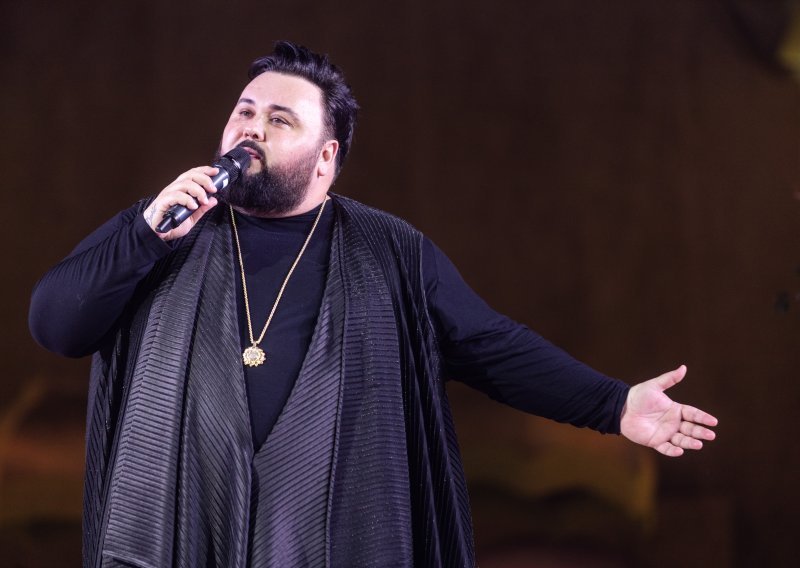 Nakon drame s Duškom, Houdek 'dijelio kritike' Nedi Parmać i Vanni: 'Glas ti je tak-tak'