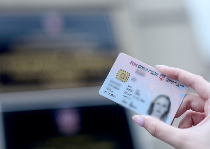 Više od 13.000 osobnih iskaznica od ponedjeljka ne važi: Potrebno je učiniti jednu stvar