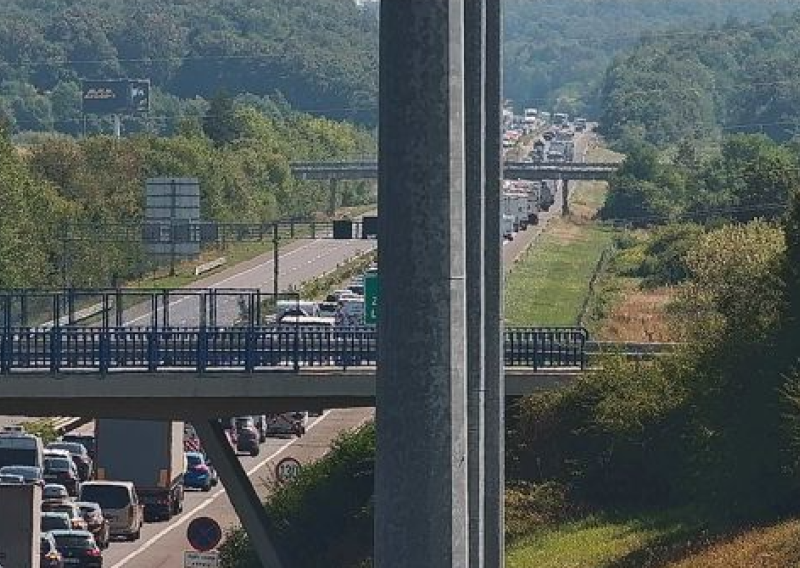 Dvije nesreće na A1: Prekinut promet prema moru, sletio i helikopter