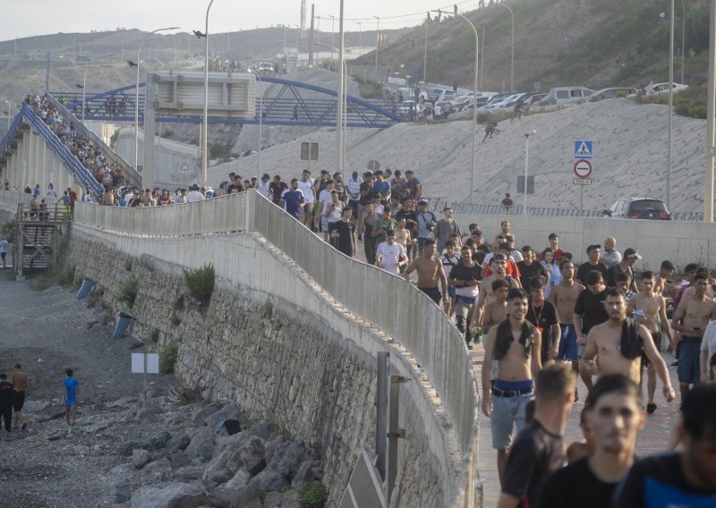 Je li Ceuta prekretnica? Von der Leyen traži jaču zaštitu granica, spominje i fizičke barijere