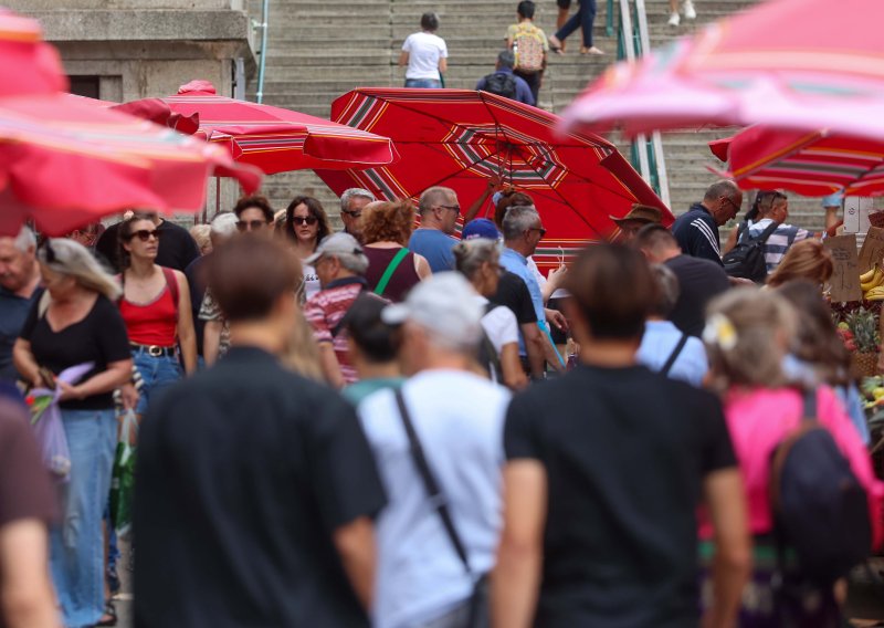 Znate li s koliko godina Hrvati ulaze u brak? A koliko zarađuju? Statistike bi vas mogle iznenaditi