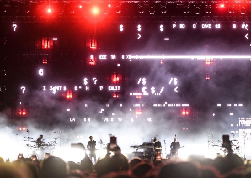 Massive Attacku zabranjeno vraćanje u Singapur nakon razvijanja palestinske zastave