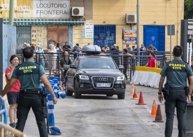 Španjolski ministar tvrdi da je situacija u Ceuti pod kontrolom, no obrušio se na članicu EU-a