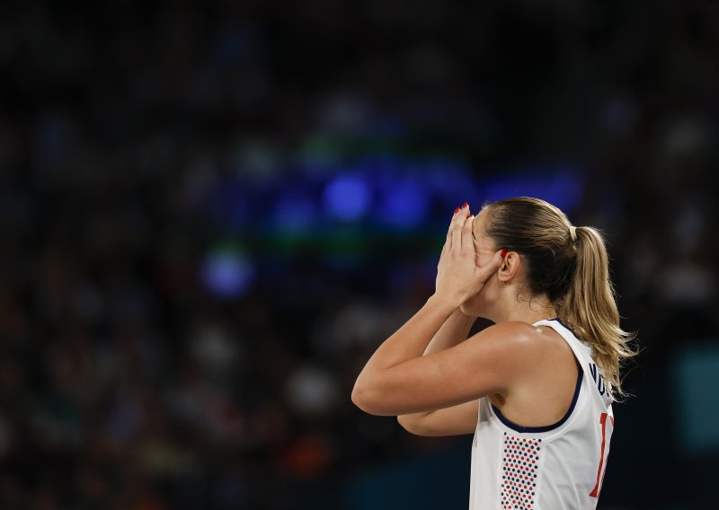 Utakmica Srbije na Eurobasketu prekinuta nakon dvije minute: Razlog je bizaran