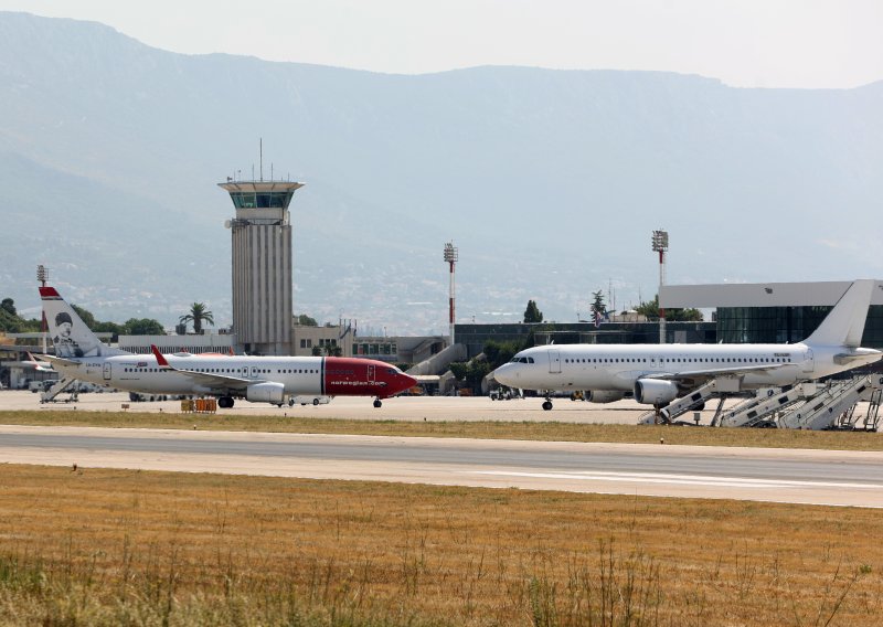 Pista u splitskoj zračnoj ulici ponovno otvorena nakon puknuća gume na avionu. Najavljena istraga