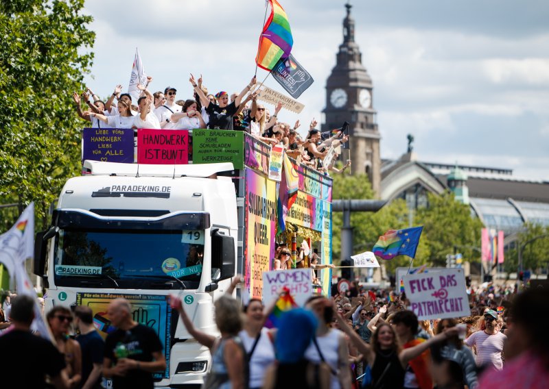 Hamburg odgovorio masovnim Prideom nakon napada u Berlinu: 'Za budućnost bez straha'