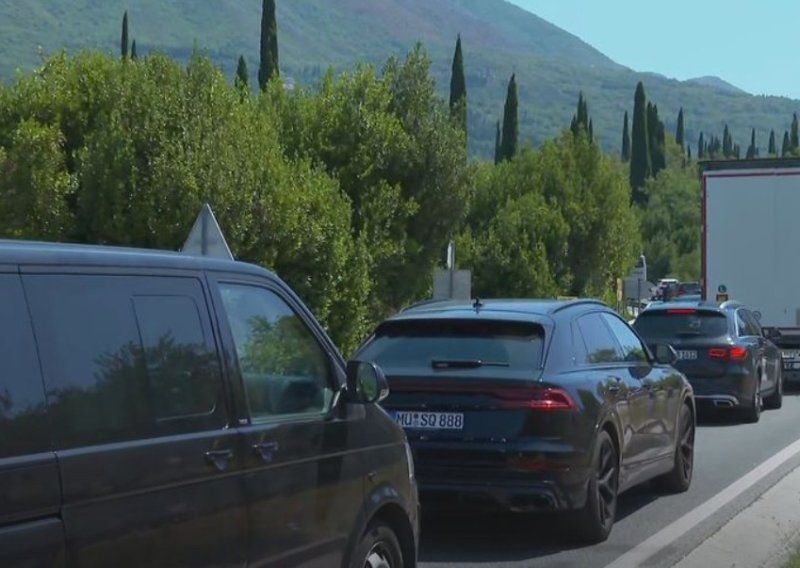 Konavle paralizirane zbog kolone prema Crnoj Gori: 'Teror, sramota! Ovo traje već 30 godina'