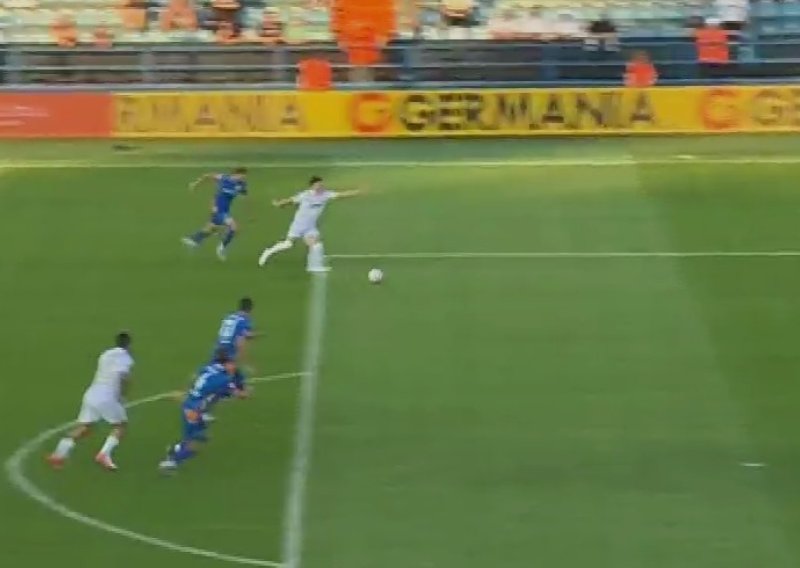 Pogledajte start nakon kojeg je Hajduk tražio penal: Kolarić nije pokazao na bijelu točku