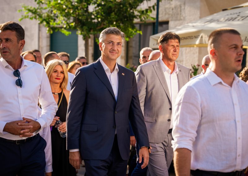 Plenković: 'Ovo moramo riješiti i završiti brzu cestu prema Crnoj Gori'