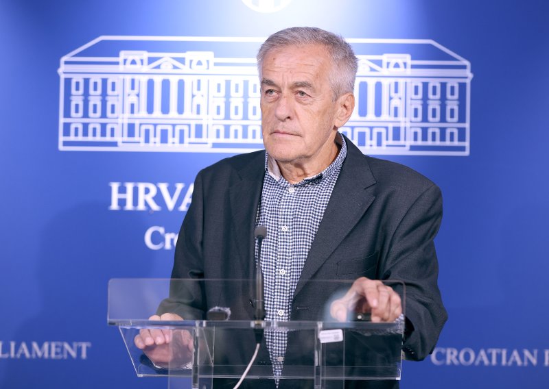 Saborski zastupnik rekorder: Ima najviše javljanja za riječ, ali i najviše izrečenih kazni