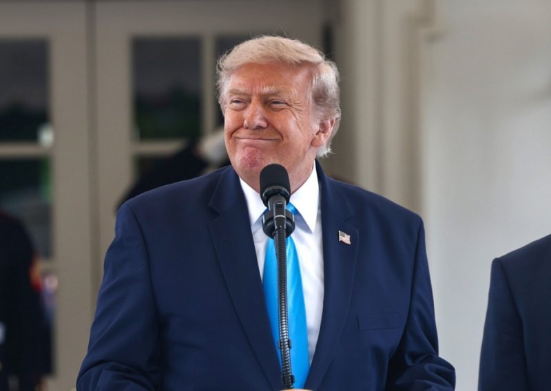 Trump najavio poslije otkazanog napada: Već danas novi razgovori s Iranom